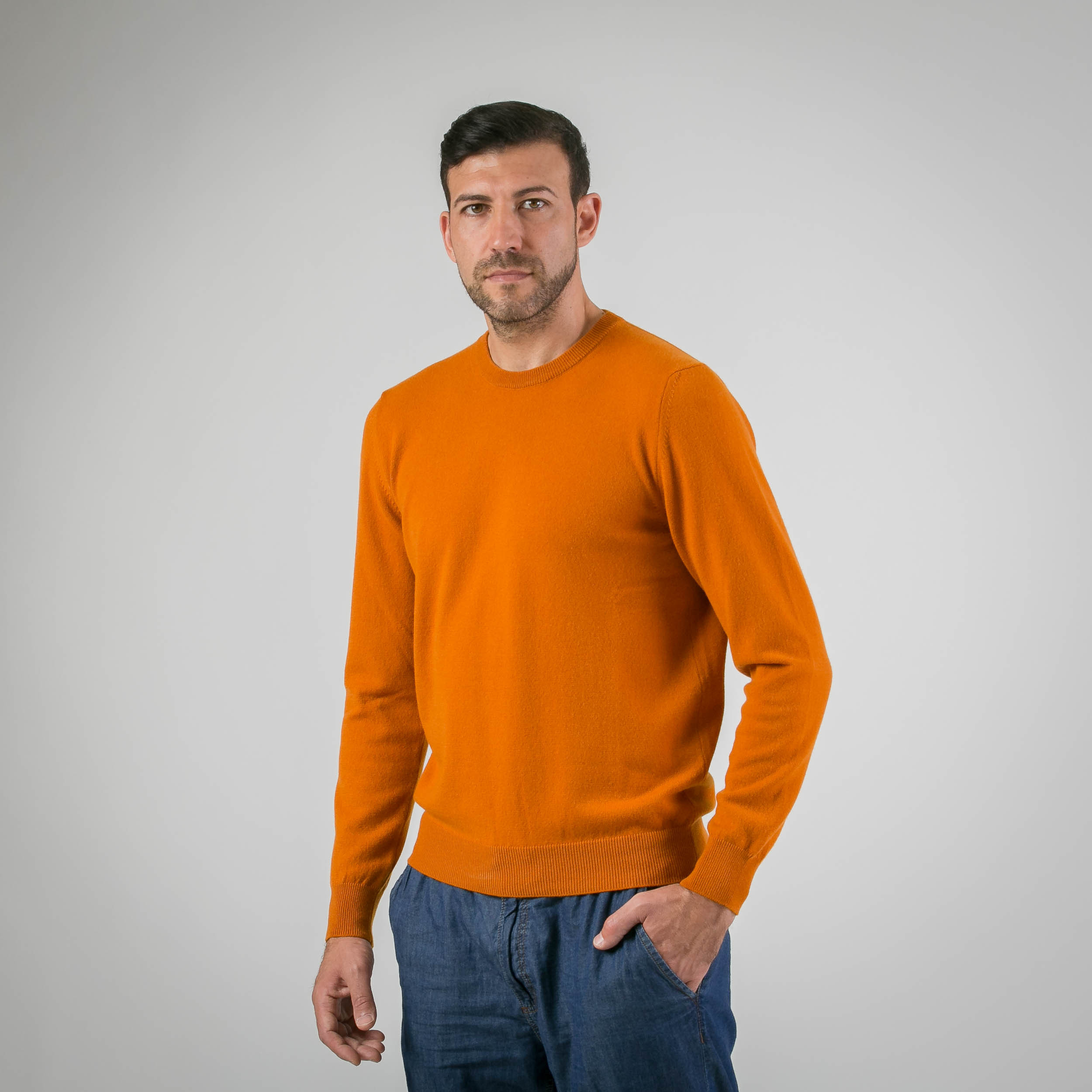 Round neck Cashmere sweater