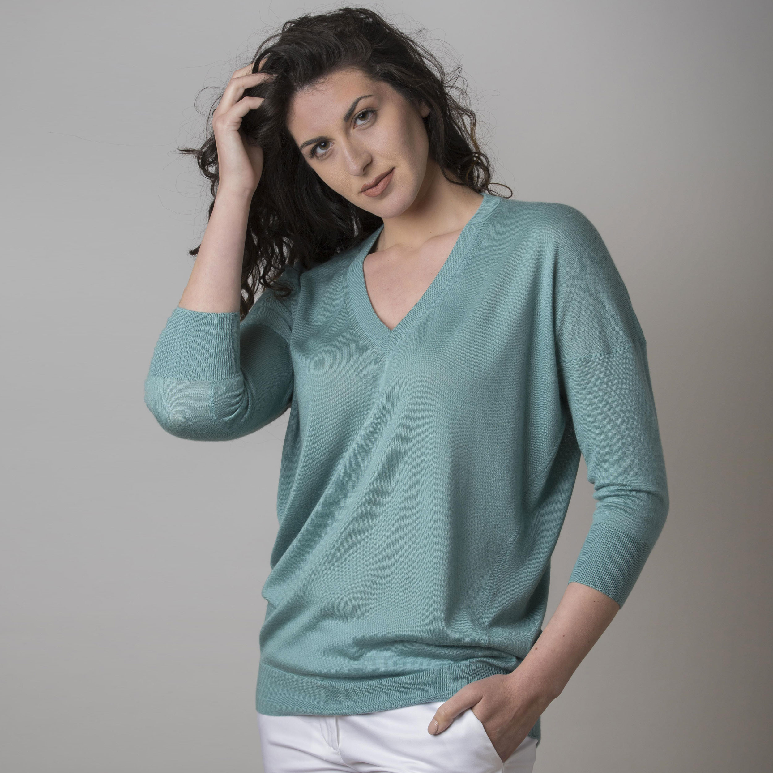 Pullover mit V-Ausschnitt aus Kaschmir und Seide für Frauen Pullover mit V-Ausschnitt aus Kaschmir und Seide