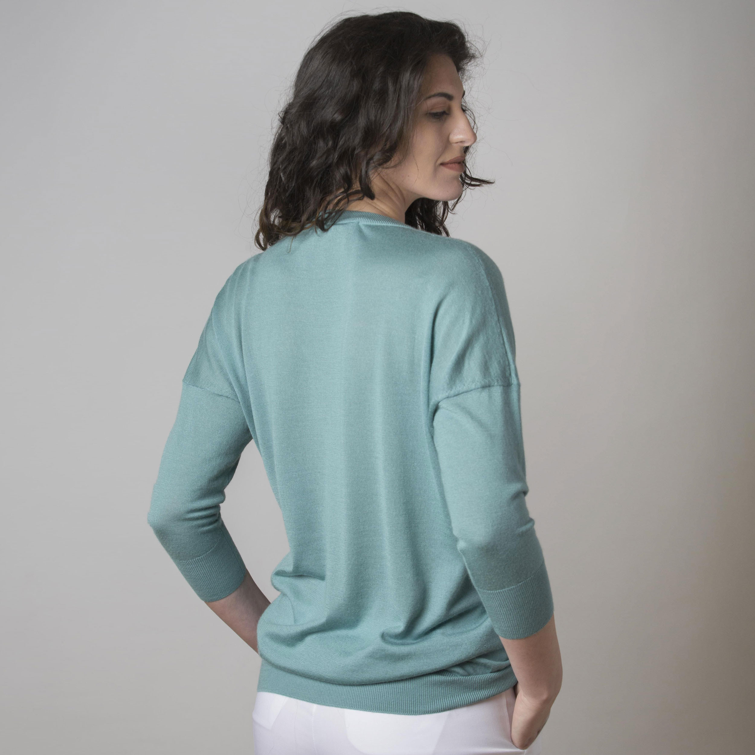 Pullover mit V-Ausschnitt aus Kaschmir und Seide für Frauen Pullover mit V-Ausschnitt aus Kaschmir und Seide